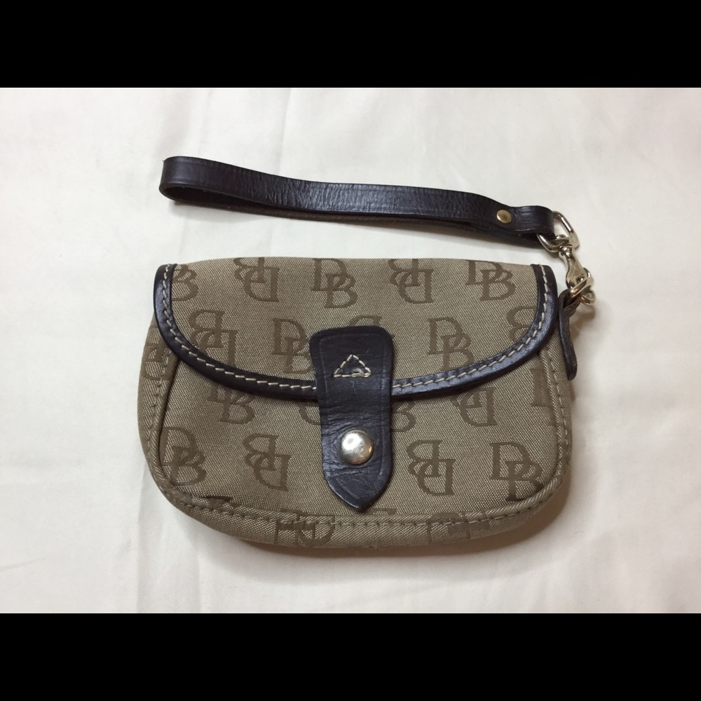 Dooney & Bourke Signature Canvas Wristlet